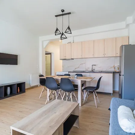 Apartment Alexa's House Néos Marmarás